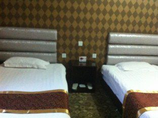 Xinhang Hotel Urumqi Exterior photo